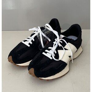 New Balance 327 Trainers in Black White Gum